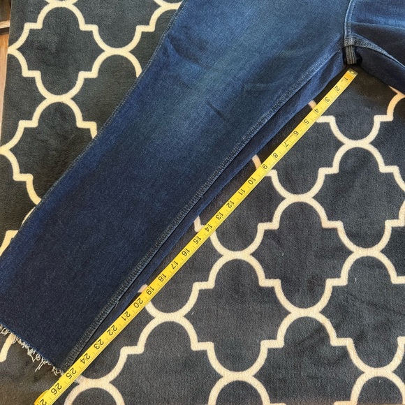 Judy Blue Cropped Straight jeans - Picture 6 of 6